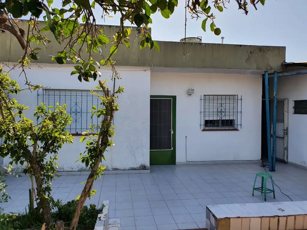 VENDO CASA planta baja de 3 dormitorios zona residencial Padua Sur.