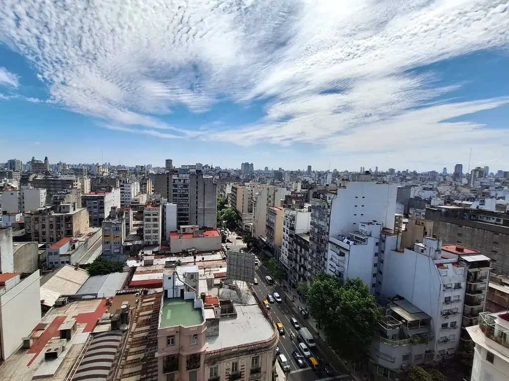 Venta Departamento 2 Ambientes Av. Corrientes 2100. Apto Crédito. Apto Profesional (habilitado)