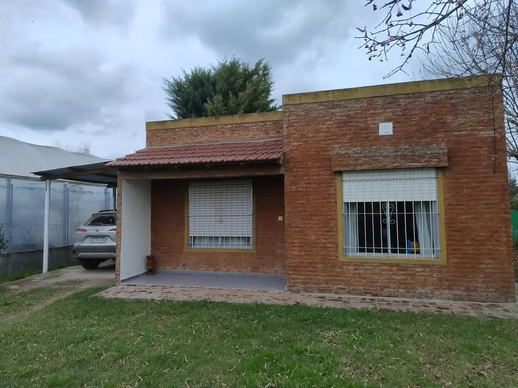 Areco-Quintas - Pequeña casita c/1 dorm parque y ubicacion