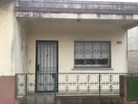 CASA CON LOCAL DE NEGOCIO, TERRENO PROPIO SAN JUSTO