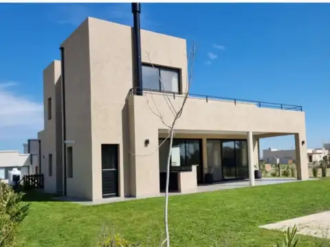 Casas en Venta en San Felipe, Countries y Barrios Cerrados en Ezeiza -  Inmuebles Clarín