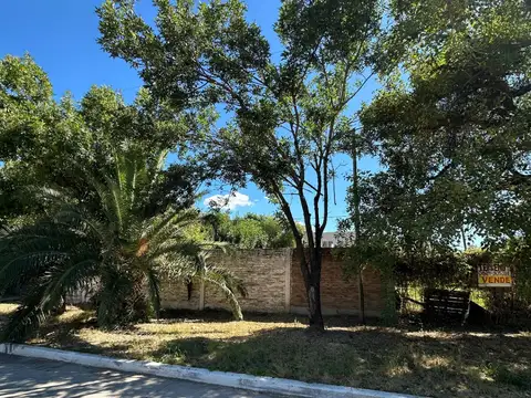 Casa en alquiler de 2 dormitorios c/ cochera en Barberan