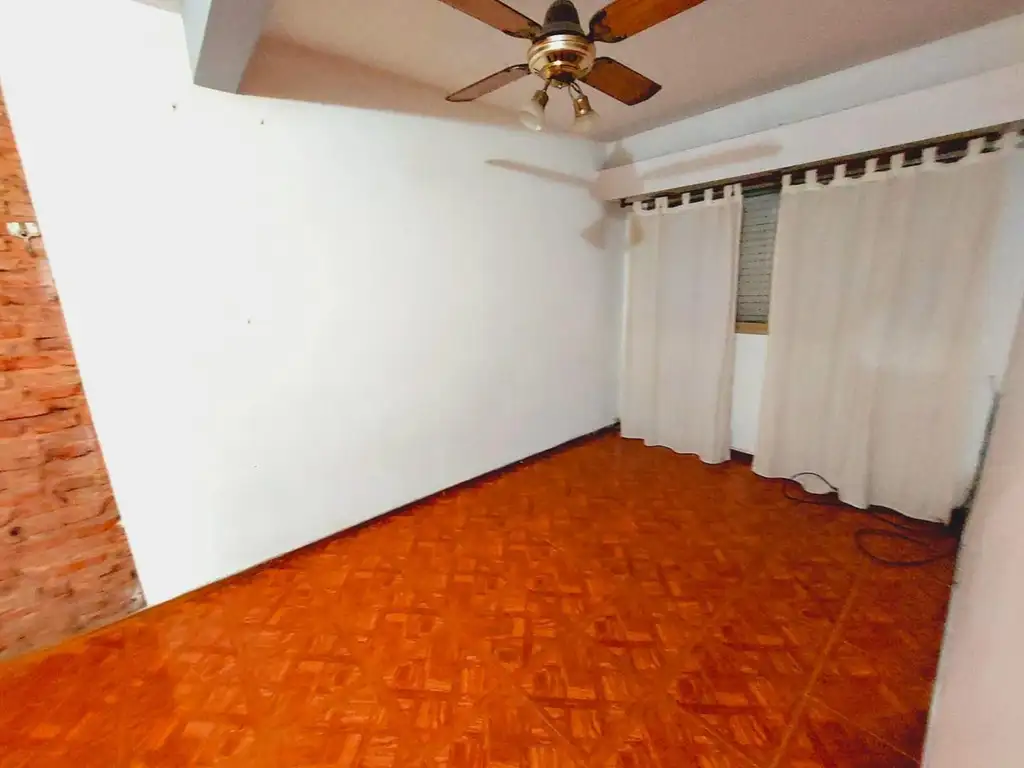 Departamento Alquiler 2 Ambientes 27m2 Primero Mayo 1600 Centro