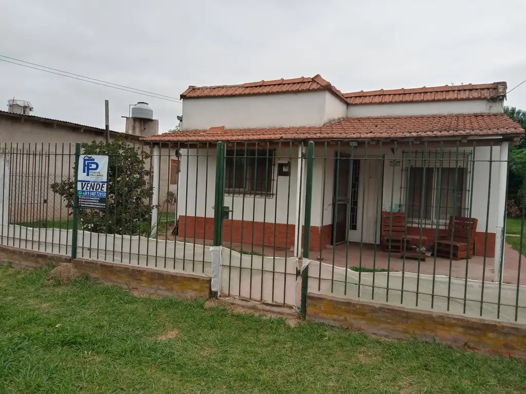 Casa en venta en  Alsina