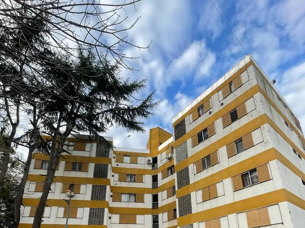 Departamento Venta,Villa Elisa 2 dormitorios 60m2 a 100mts Au.La Plata-Bs.As.