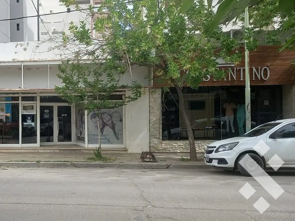 VENTA OFICINAS COMERCIALES - CENTRO CIPOLLETTI, RÍO NEGRO.