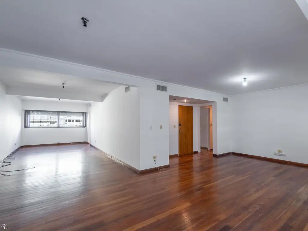 DEPARTAMENTO EN VENTA ZONA CENTRO 3 DORM COCHERA