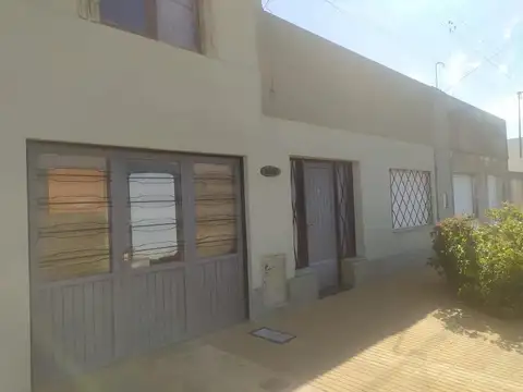 Casa en venta - 1 Dormitorio 2 Baños - Cochera - 250Mts2 - Olavarría