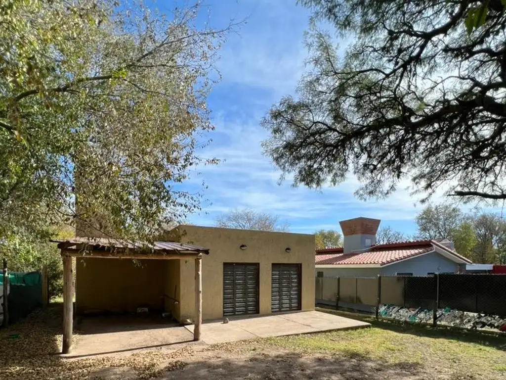 Villa Giardino, casa de dos dormitorios en venta.