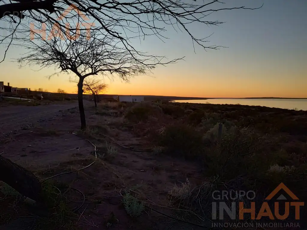 Terreno con vista al Lago Mari Menuco, La Península