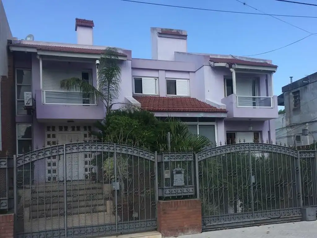 Venta Casa 4 dormitorios Rosario