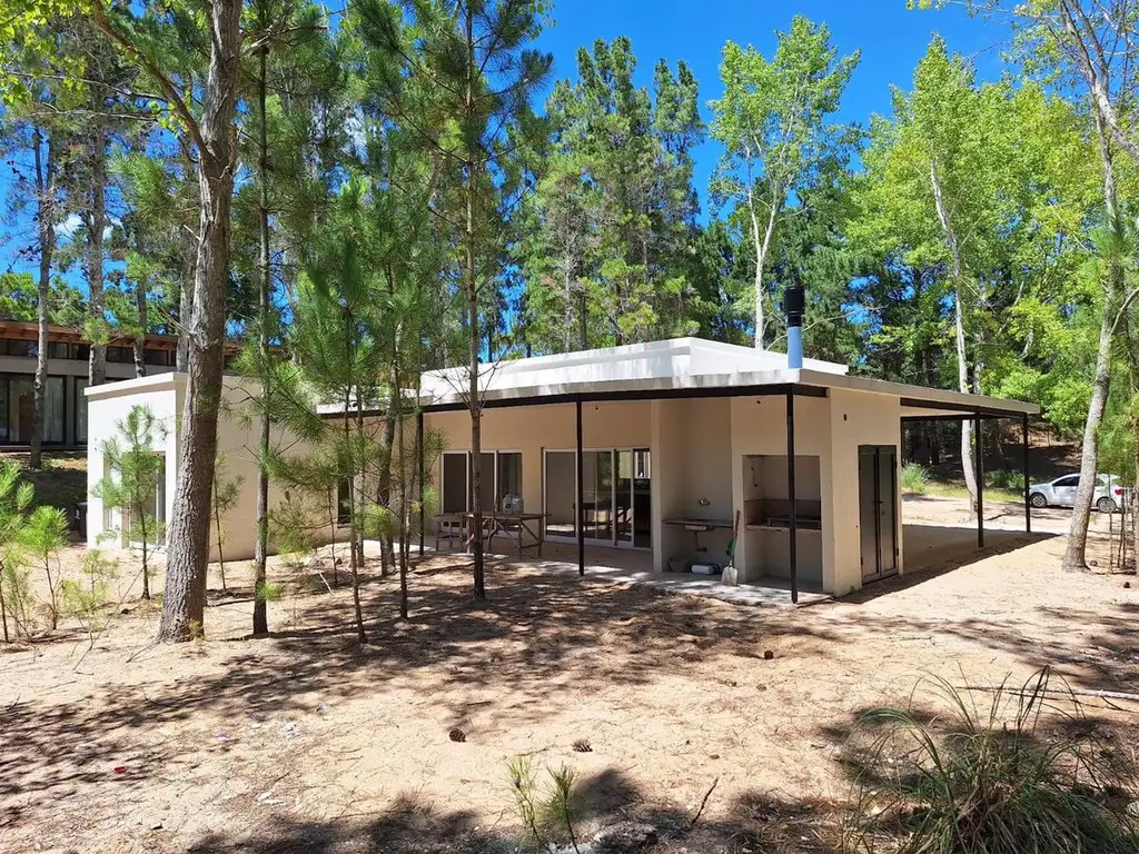 CASA EN CONSTRUCCION DE 5 AMBIENTES EN VILLAROBLES