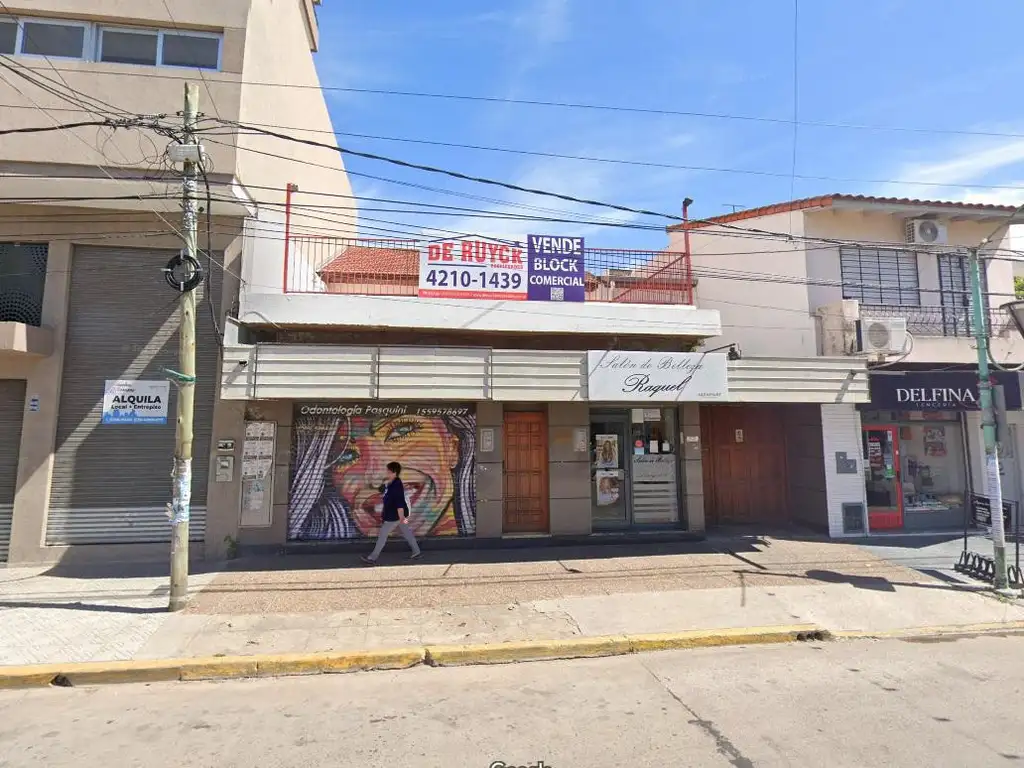 Block comercial en Cruce Varela