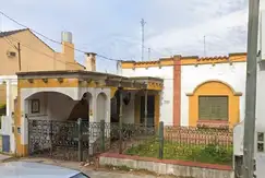 *PROPIEDAD COMERCIAL CON CASA ESTILO COLONIAL A REFACCIONAR SEGUN EL RUBRO  *S/LOTE DE 8,66 X 46 