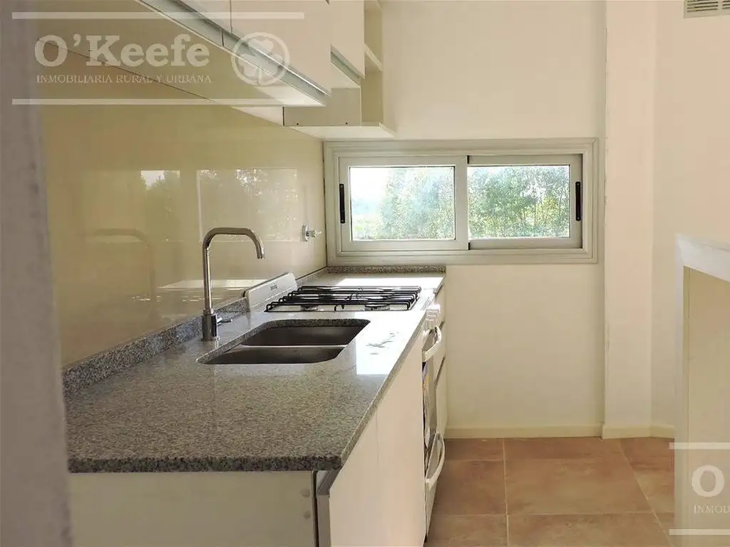 Departamento en venta de 3 ambientes en Altos de Sol, Berazategui