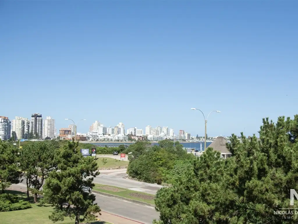 Apartamente frente al mar