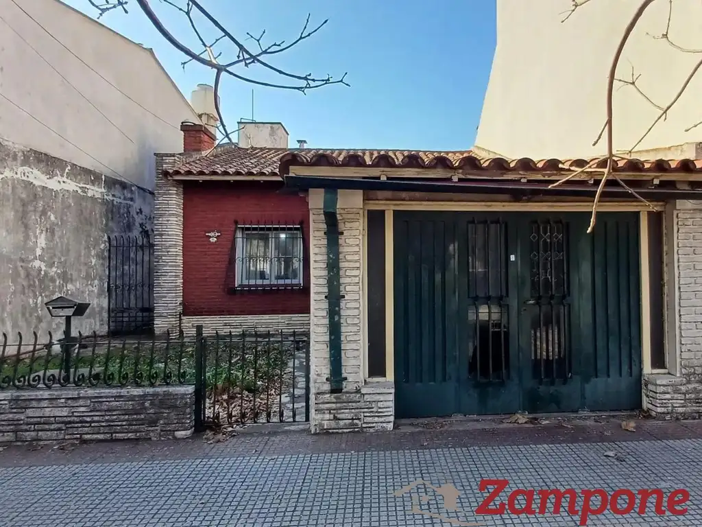 Lote en venta en  Villa Luzuriaga Pte. Peron 48