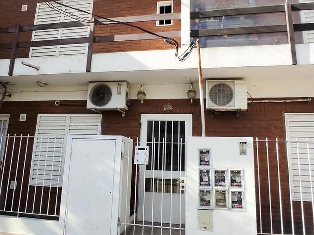 Departamento de 3 Ambientes en Venta en Villa Luzuriaga