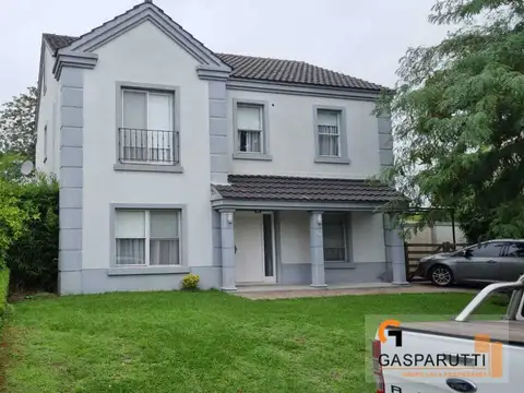 Casa en Venta 5 Ambientes con Pileta en Septiembre! - Foto 0