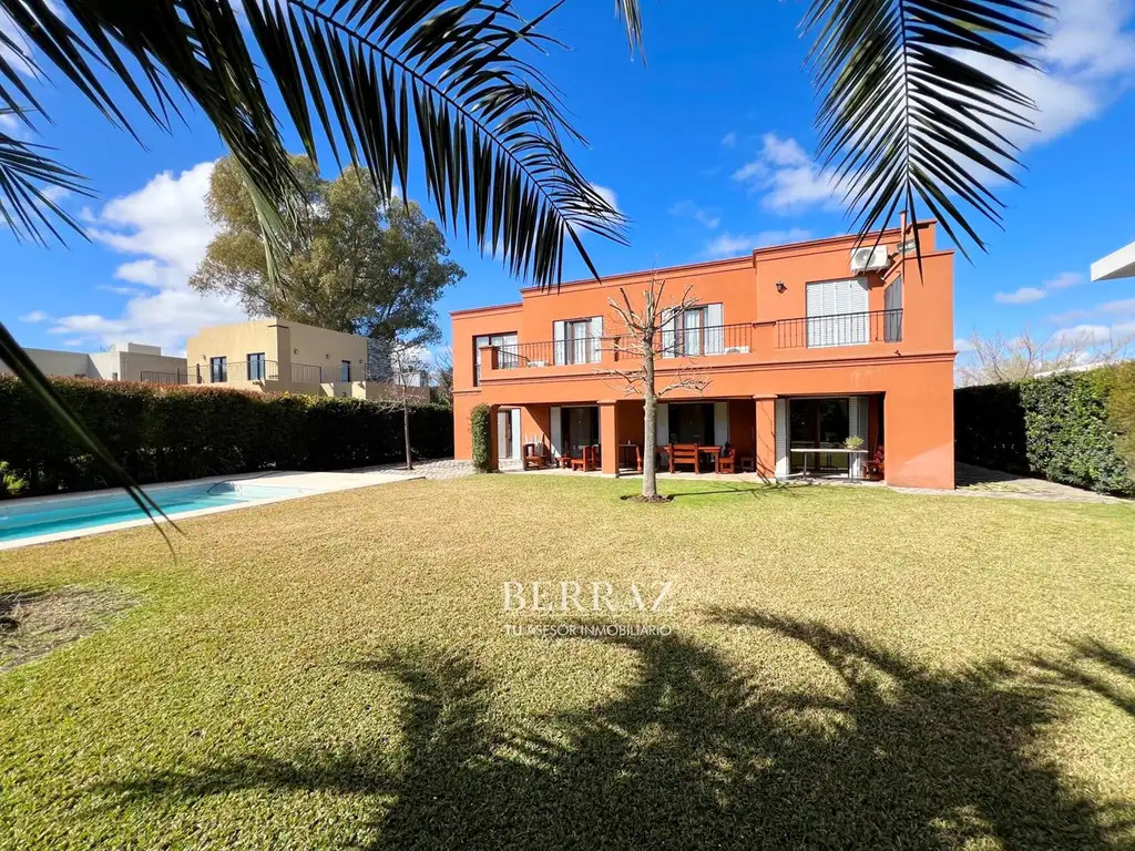 Casa venta 6 ambientes en Haras Santa María Los Eucaliptos Escobar lote de 775,21 m2