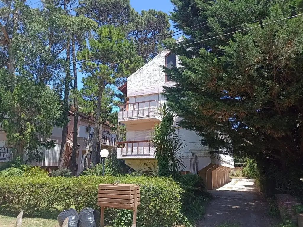 DEPARTAMENTO PINAMAR EN ALQUILER TEMPORAL