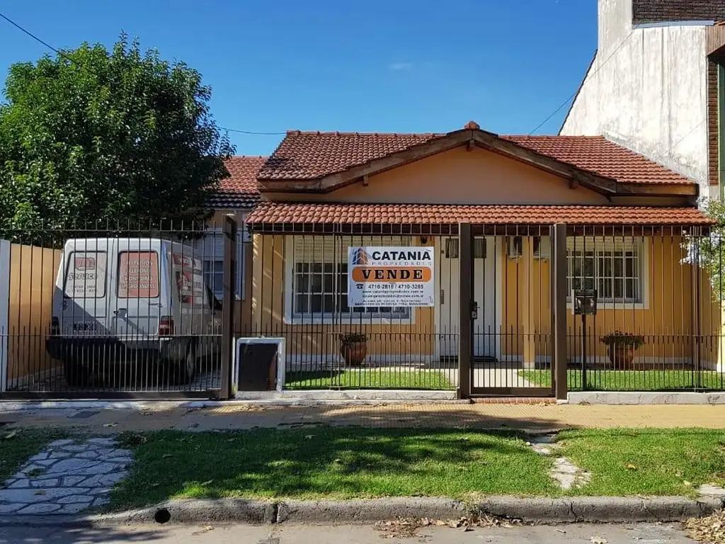 casa en barrio malvinas