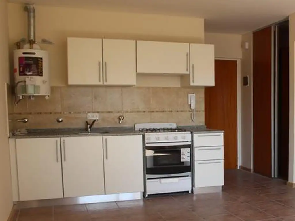 RIOJA AL 2800 - VENTA MONOAMBIENTE EN ROSARIO CENTRO