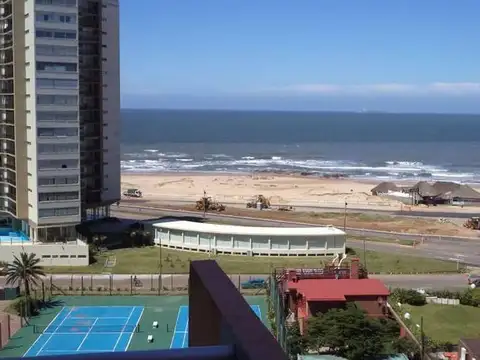 Penthouse con Terraza y vista a la Playa Brava - Punta del Este