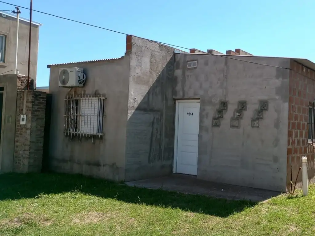 EN VENTA, CASA NUEVA, BARRIO SANTA RITA