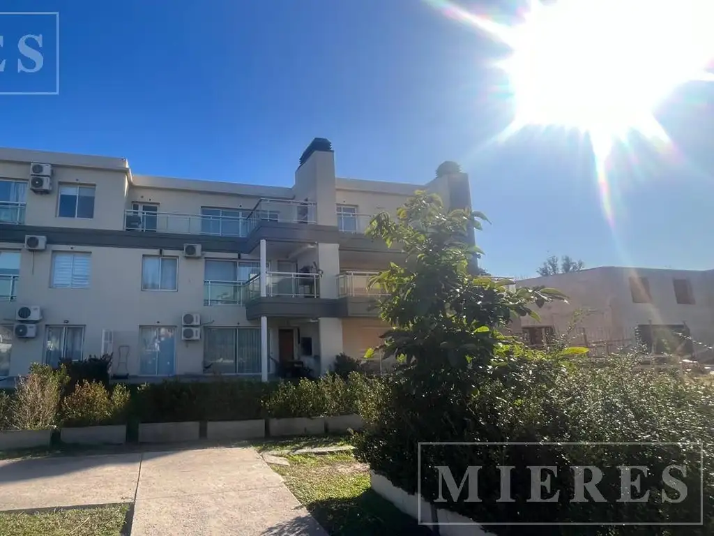 Departamento 3 ambientes en venta en Altos de Maschwitz