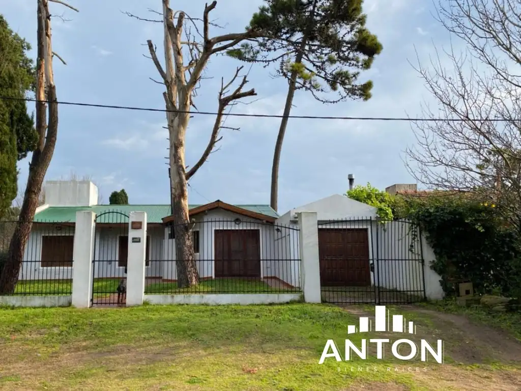 Casa en Venta - 4 Ambientes - Con Pileta - Villa Gesell  - Serena