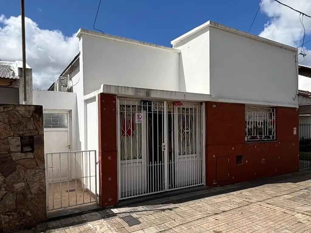 Casa en Venta  La Plata