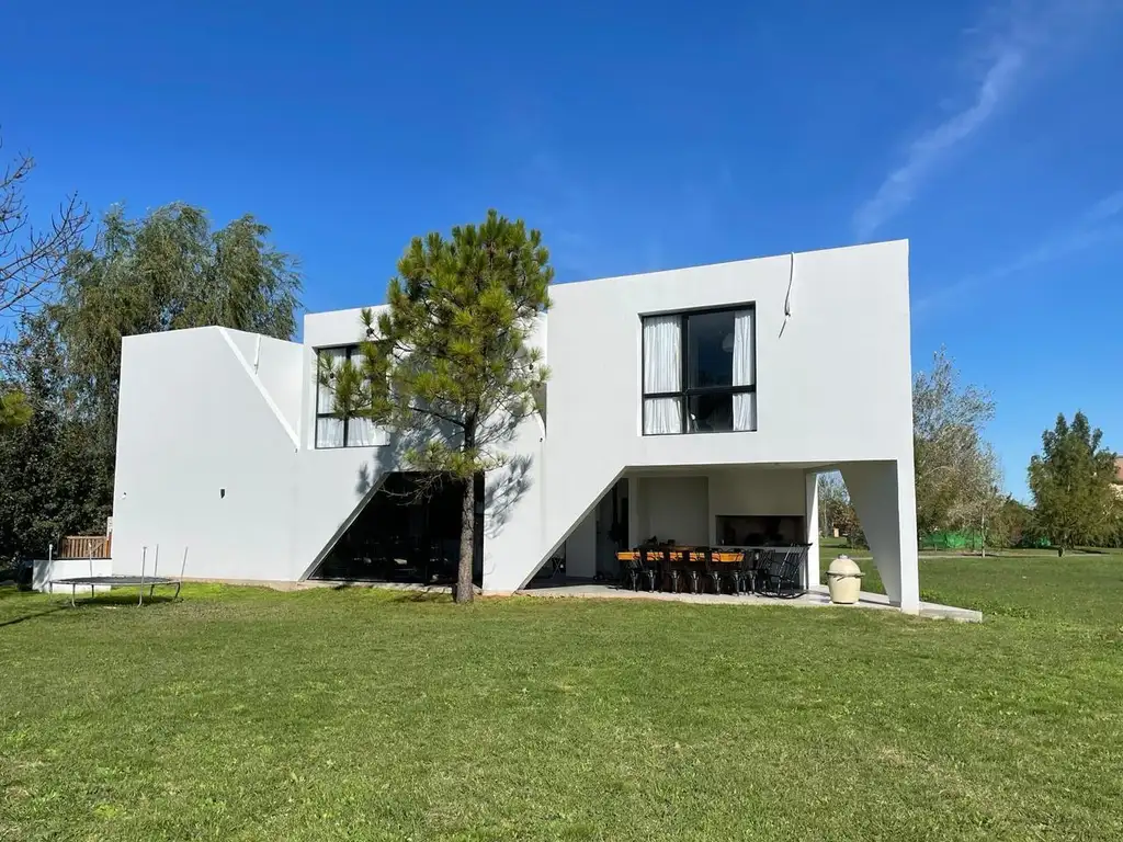 Casa en venta en La Carolina Country Club - Piñero