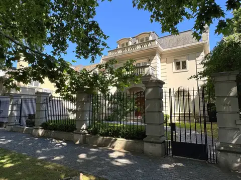 Casa  en Alquiler en Acassuso, San Isidro, G.B.A. Zona Norte