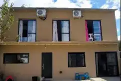 Casa en venta - 2 dormitorios 1 baño - cochera - 300mts2 - Barrio Gambier