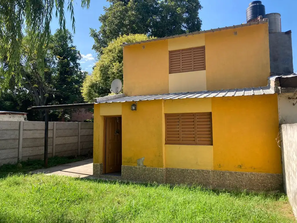 REMAX VENDE CASA QUINTA EN SAUCE VIEJO