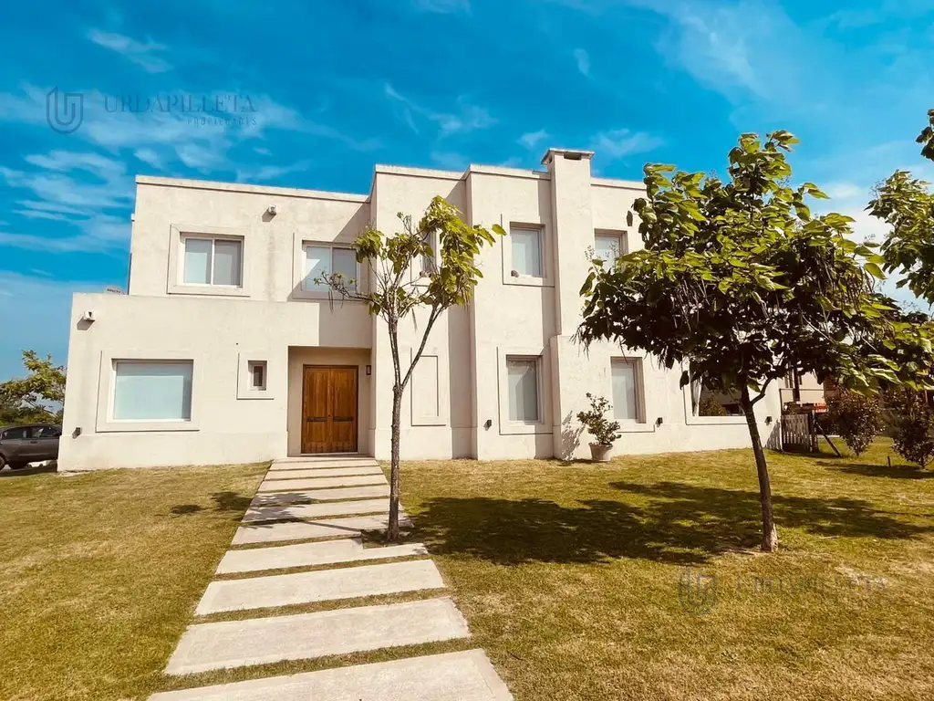 Casa en venta o alquiler sobre lote interno en Pilará- La Calesa- Pilar