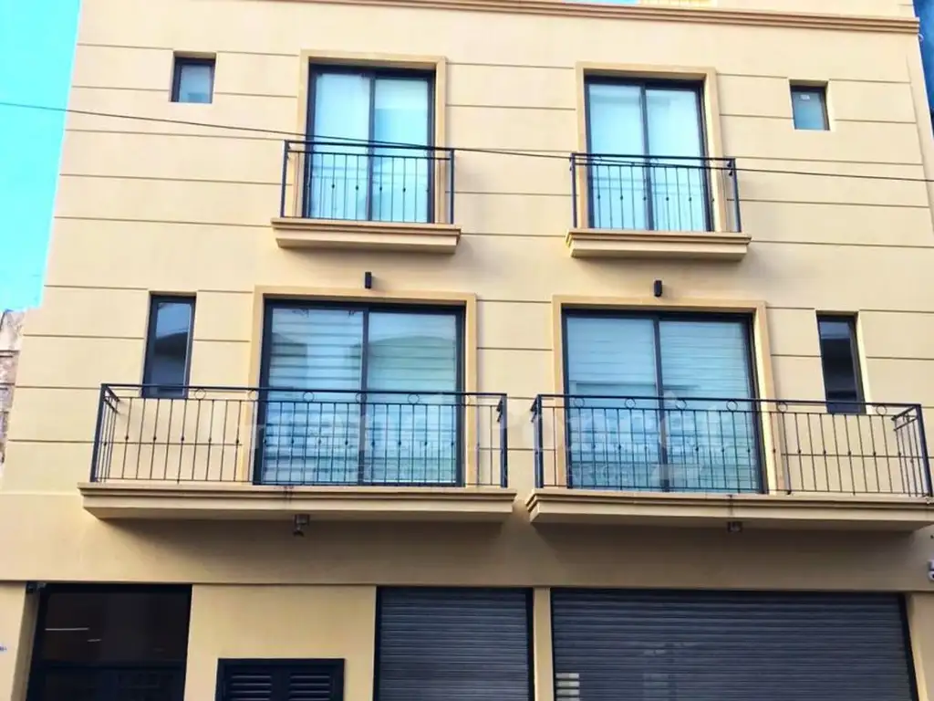 Reservado   Triplex de 3 Ambientes con Terraza