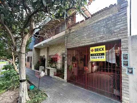 PH TIPO CASA PARA 2 FAMILIAS en Carapachay Residencial