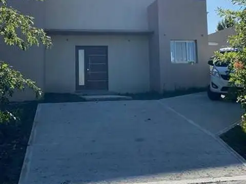 Casa en Venta con cochera
