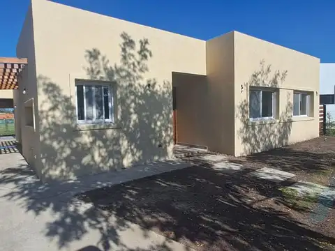 Casa lista para que te mudes! Pilar del Este - Foto 0