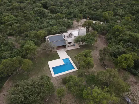 Excelente oportunidad de inversión, hermosa casa con más de 7 hectáreas de terreno, c/derecho a riego en San Marcos Sierra