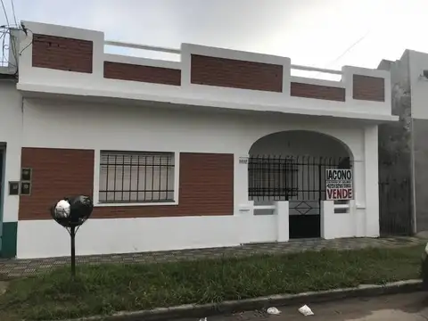 PH en venta en Corrientes 3657 e/ Aime Tschiffely y José A. Barton -  Quilmes Oeste - Argenprop