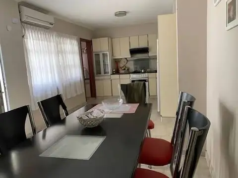 Venta de casa 2 dormitorios con patio y lavadero