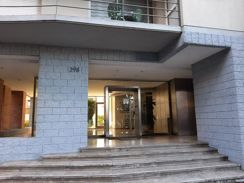 Departamento en Alquiler en Martinez - 4 ambientes