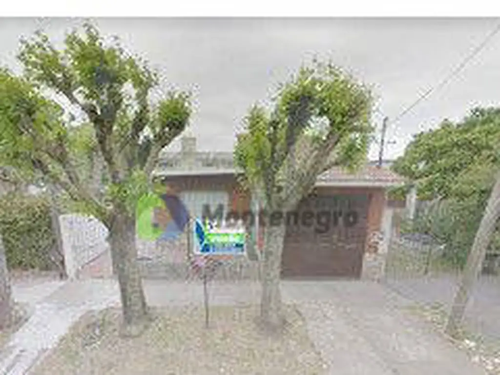 Casa - Venta - Argentina, Berazategui - Calle 147 2200