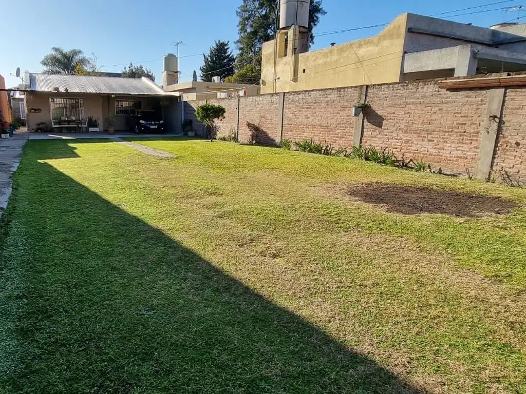 EN VENTA EN EL PALOMAR CASA DE 3 AMBIENTES NUEVA CON AMPLIO PARQUE Y QUINCHO - FICHA 9091