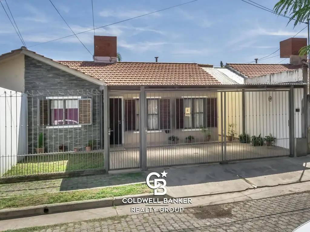 Casa en  venta ubicada en Barrio San Carlos