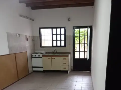 DEPARTAMENTO TIPO CASA INTERNO