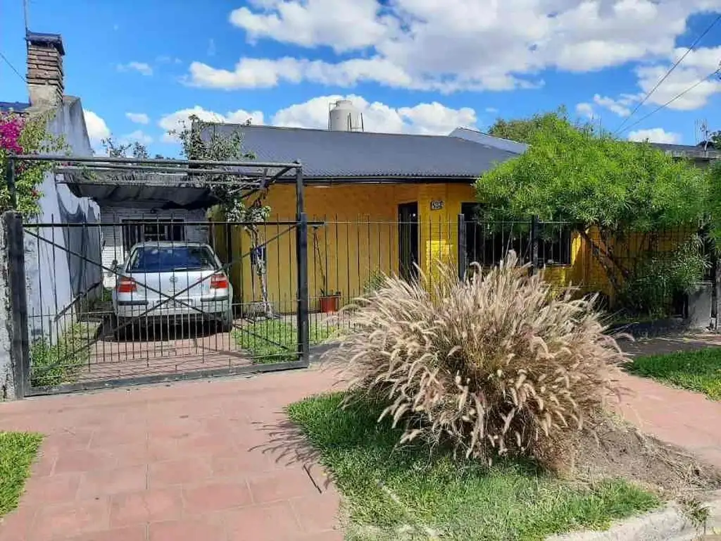 Casa  en Venta ubicado en Ituzaingó Oeste, Ituzaingó, G.B.A. Zona Oeste - AMA0180_LP545302_7